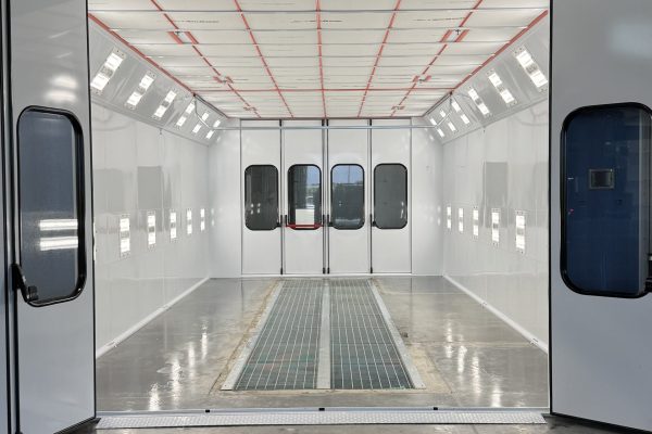 Nova Verta Super Prestige Paint Booth Empty Nova Verta Super Prestige Paint Booth